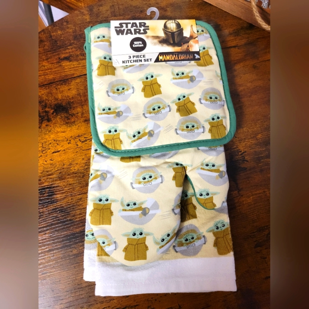 Disney Star Wars The Mandalorian 3 piece Kitchen Set